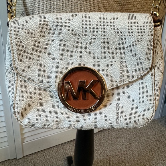 Michael Kors Crossbody - Picture 3 of 7